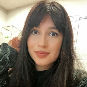 Meet your Posher, Maria